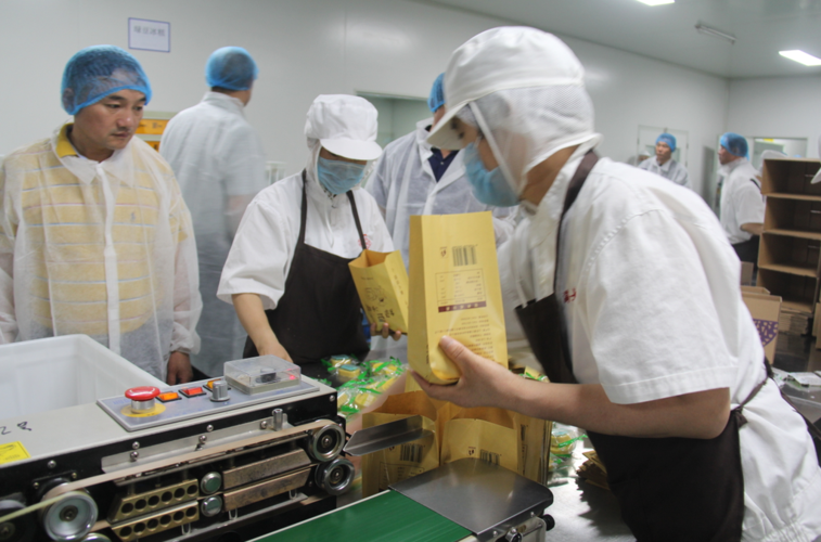 滨州开展"透明工厂"体验日活动 让消费者吃得更放心